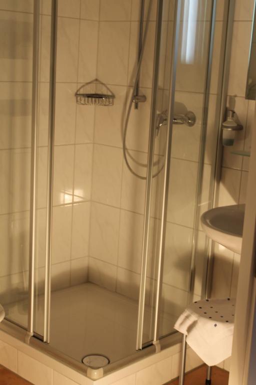 Hotel Haus Kirsch Grevenbroich Pokój zdjęcie